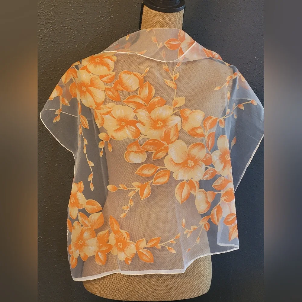 Vintage 60s Ivory Nylon 30